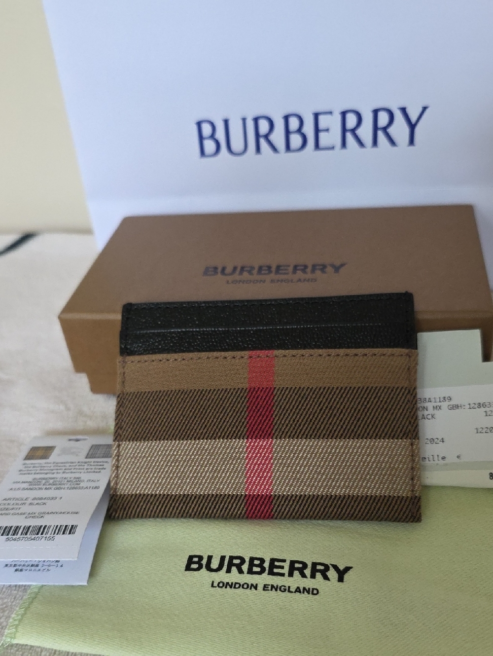 NWT Authentic Burberry Card Holder – Full Set (Black)
